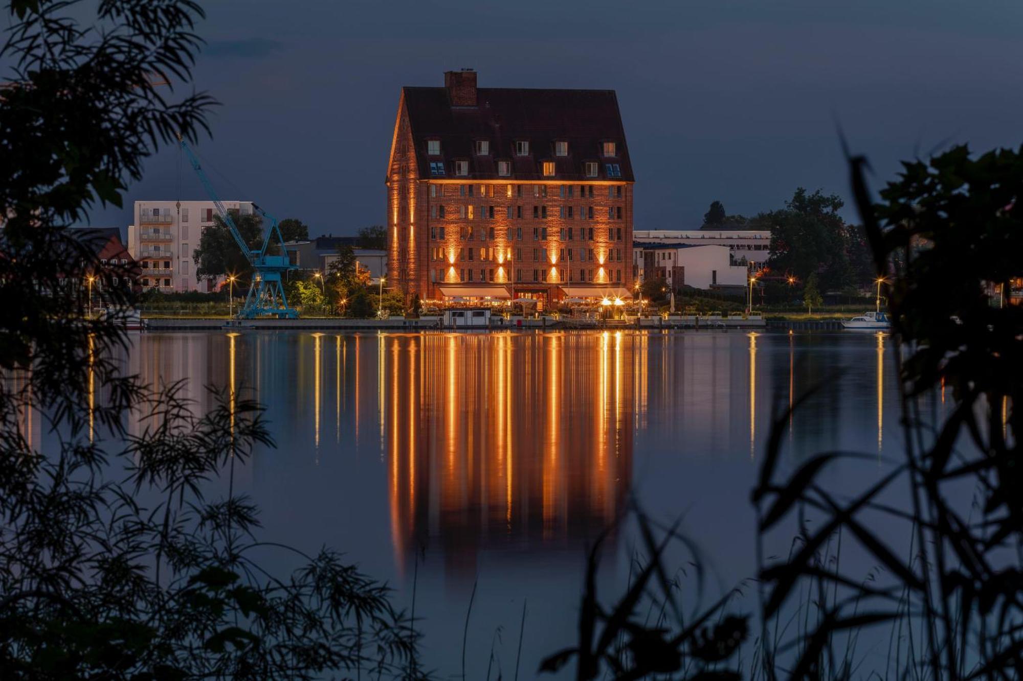 Hotel Speicher Am Ziegelsee Schwerin  Exterior photo